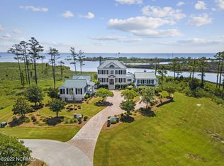 26 Soundside Dr, Oriental, NC 28571