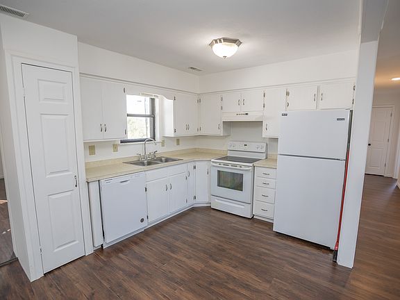 5th image of 3112 Rademan Ln