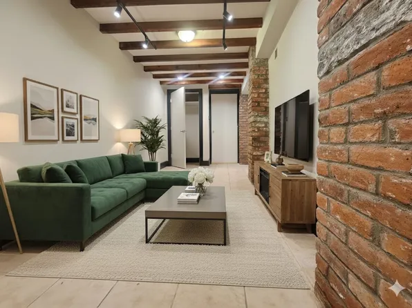 848 Hart Street image 13 of 15