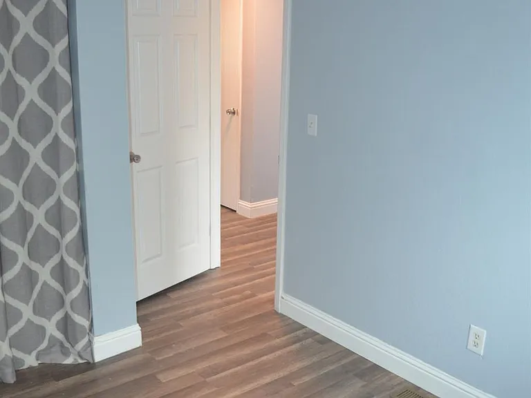 5953 Bamford Dr — Photo 30