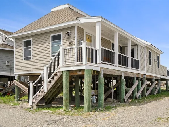 128 Atlantic Ave, Hull, MA 02045