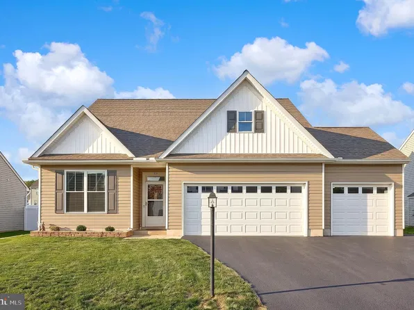 110 Callie Dr, York, PA 17404