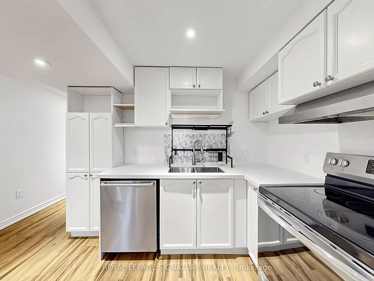 218 Paxton Cres #BASEMENT — Photo 11