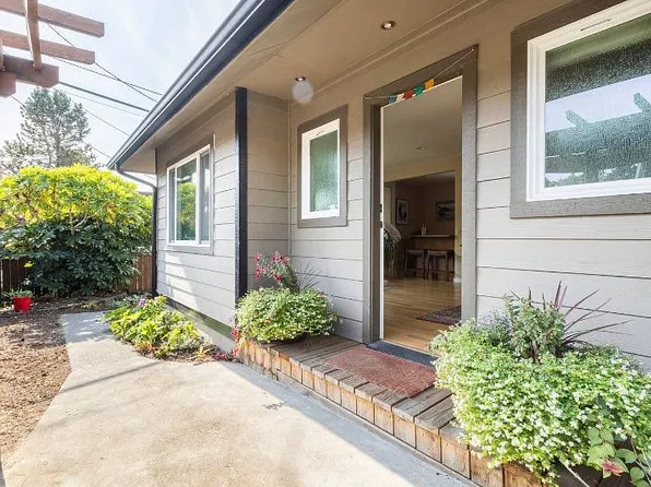 7503 5th Ave NE, Seattle, WA 98115