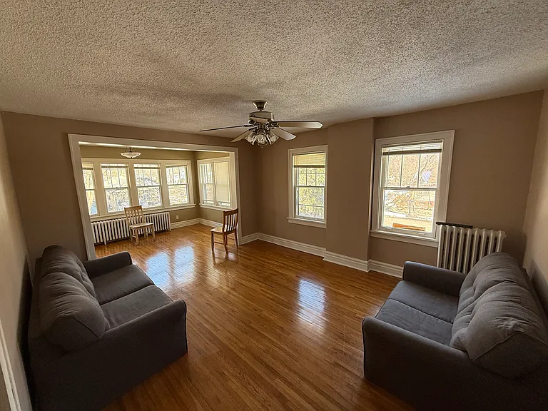 992 Wakefield Ave — Photo 9