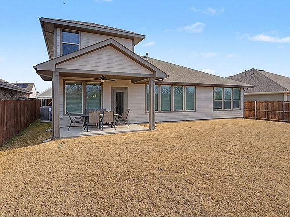 3rd image of 5660 Huffines Blvd