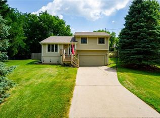 112 4th St NE, Mitchellville, IA 50169