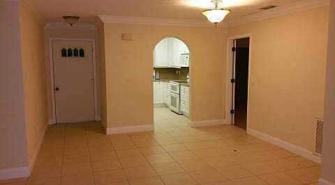 2nd image of 1638 Sylvan Cir