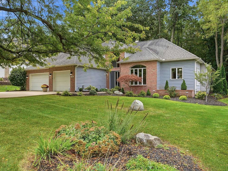 1st image of 4165 E Laurel Ridge Dr