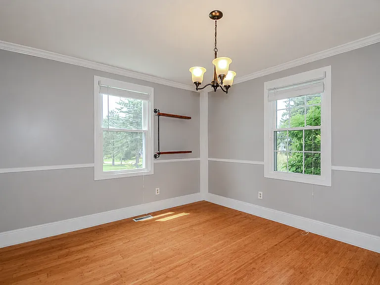 12433 Webster Rd — Photo 16