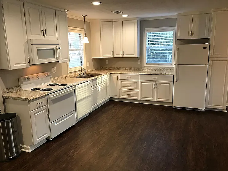 431 Oak Ave — Photo 6