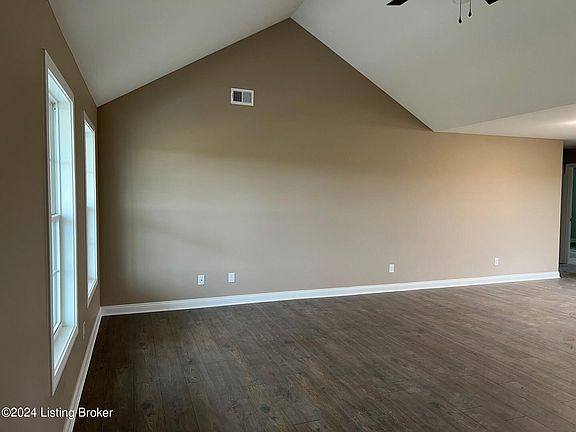 3rd image of 101 Durango Dr