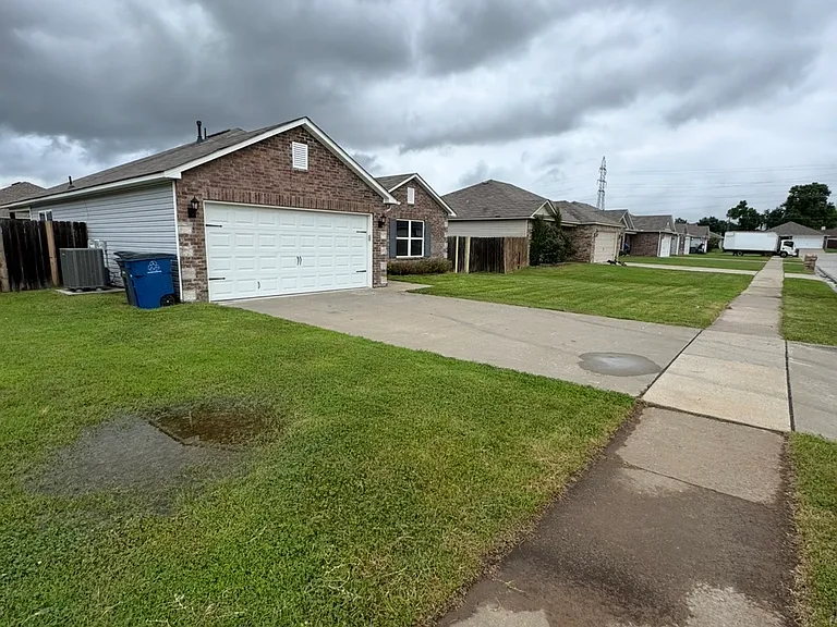 3704 S 150th East Ave — Photo 3