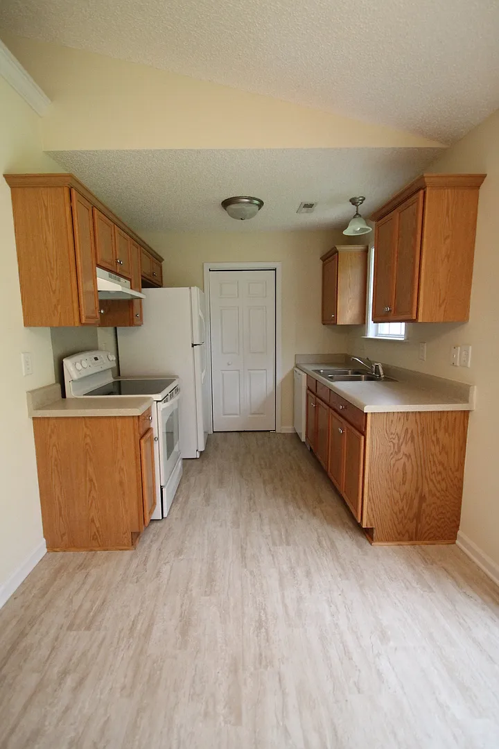 Exclusively Offered by Muse Realty, LLC — Photo 4