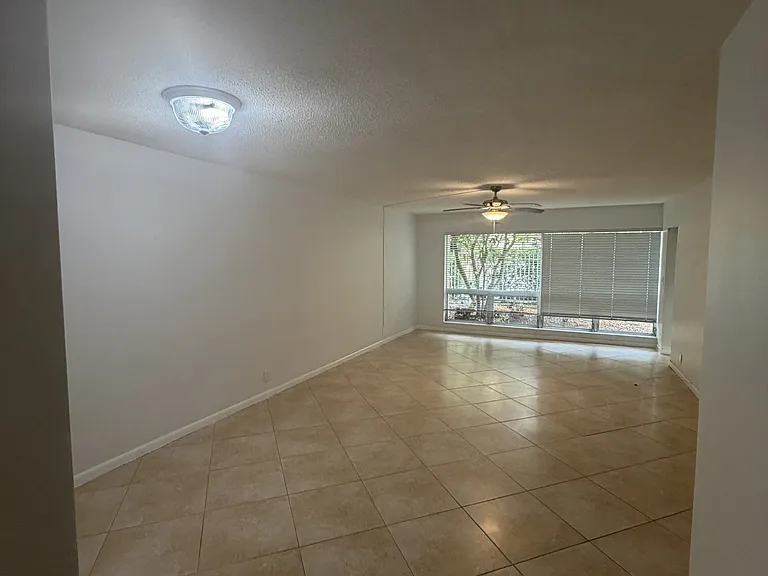 1201 SE 2nd Ct — Photo 11