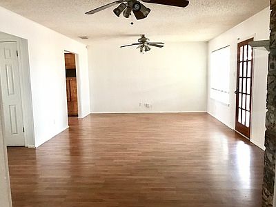 3rd image of 5021 Winchester Ave