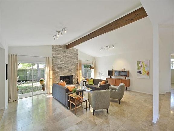 5th image of 4205 Prickly Pear Dr