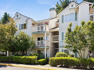 9910 NE 137th St #A303, Kirkland, WA