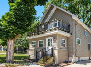 204 Woodlawn Ave, Lansing, MI