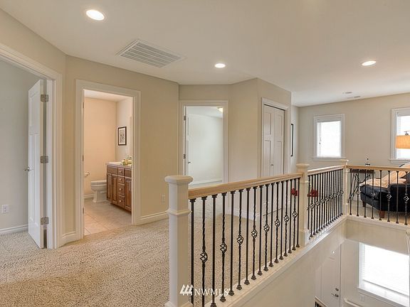 3rd image of 8041 117th Place SE #5