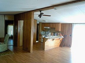 3rd image of 1698 W Henry Blair Ln