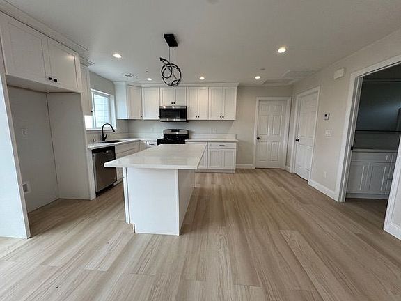 5th image of 2245 Goldenstar Ct