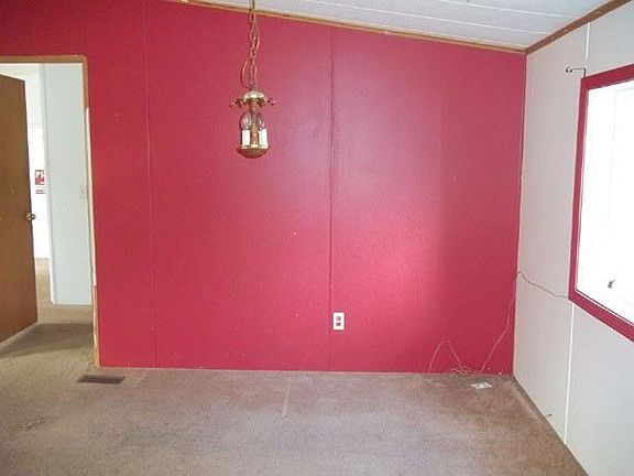 4th image of 1024 125th Pl NW
