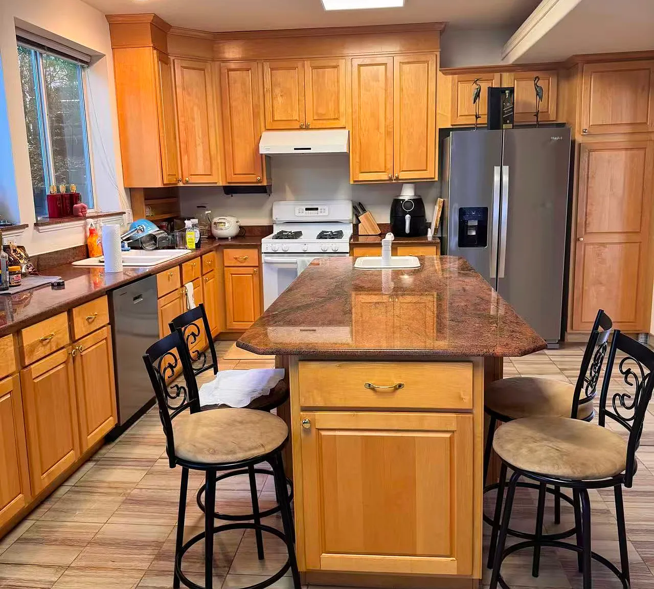 2 bed, 2500 sqft, $3,495 — Photo 3