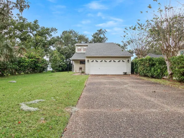 1524 Country Club Dr, Lynn Haven, FL 32444