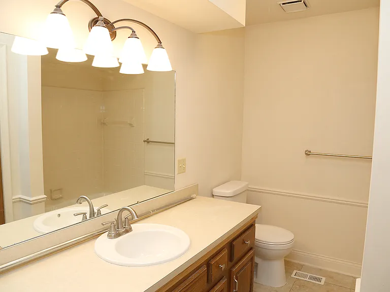 1398 Compton Ct 2bed 1bed UPDATED Ranch