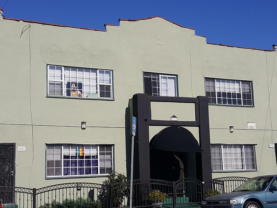 1st image of 1919 E 4th St APT 12