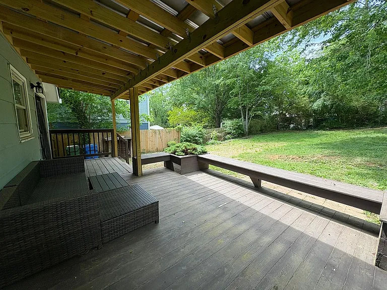 10 Spring Dr — Photo 15