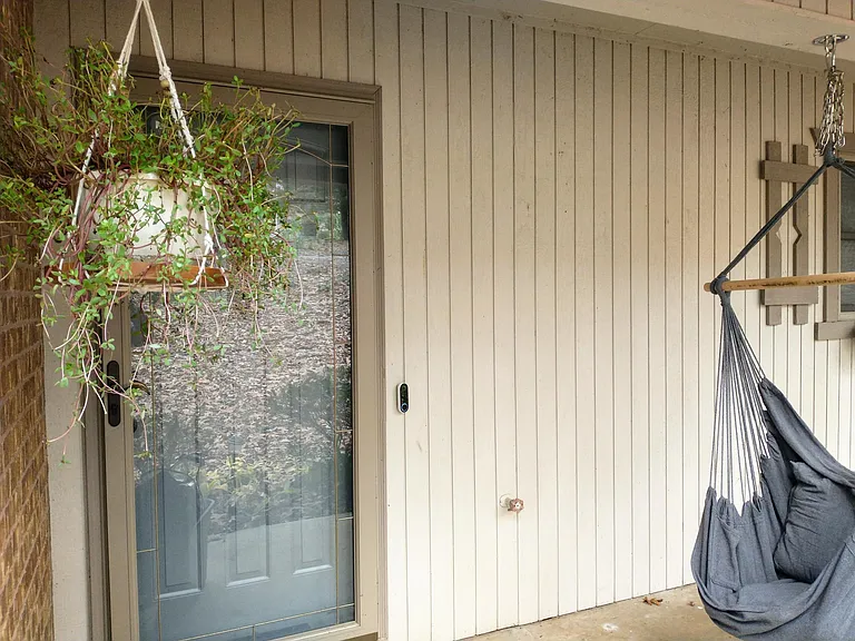 42 Sandwick Dr — Photo 4