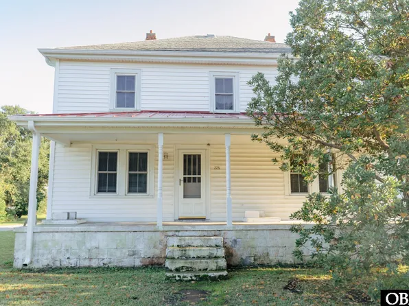 225 Lighthouse Rd, Ocracoke, NC 27960
