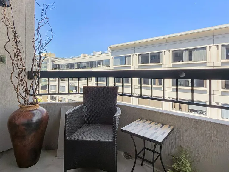 601 Van Ness Ave #411 — Photo 18