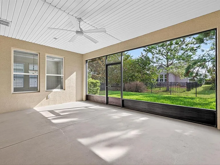 3637 NW 56th Ave — Photo 26