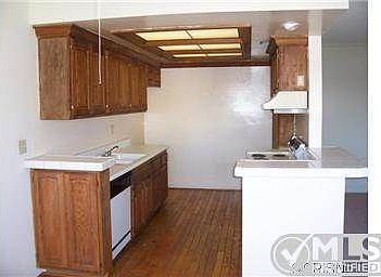 3rd image of 5403 Newcastle Ave APT 46