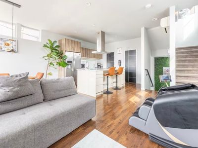 1738 Martin Luther King Jr Way S, Seattle, WA, 98144