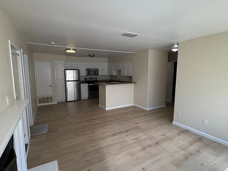 2915 N Texas St #101 — Photo 6
