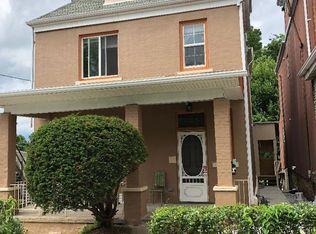 132 Parkfield St #2, Pittsburgh, PA 15210