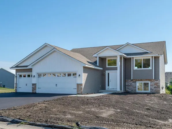 1110 Mulberry Ave NE, Montgomery, MN 56069