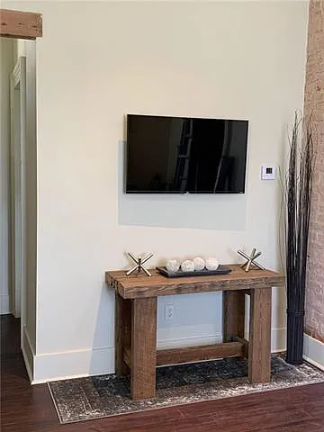 2 bed, 1.0 bath, 750 sqft, $1,500 — Photo 3