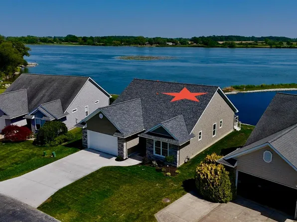 769 N Harbor Pointe Dr, Pt Clinton, OH 43452