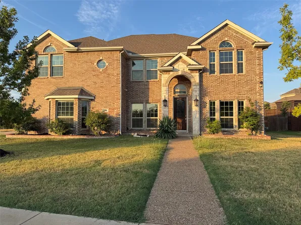 908 Heath Creek Dr, Desoto, TX 75115