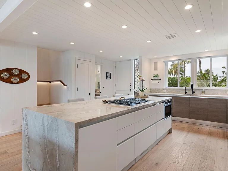 1337 Plaza Pacifica — Photo 7