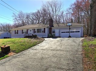 272 Hill St, Hamden, CT 06514