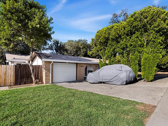 2nd image of 5390-5388 Elsinore Way