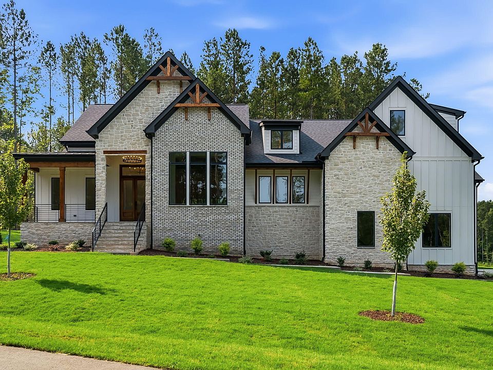1st image of 85 Ashbrooke Falls Dr