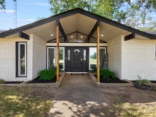 221 Laurel Ln, Fairfield, TX 75840