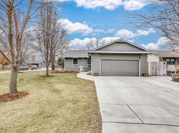 409 W Southwind Dr, Valley Center, KS 67147
